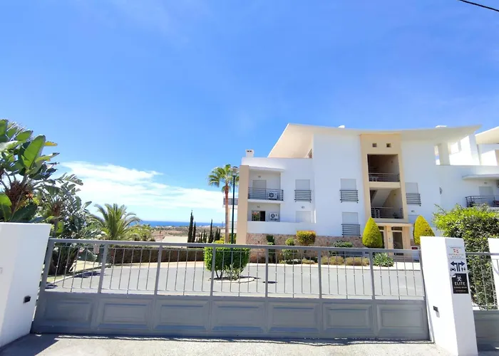 Luxury In Complex With Ocean And Marina View By Be Cherish דירה *